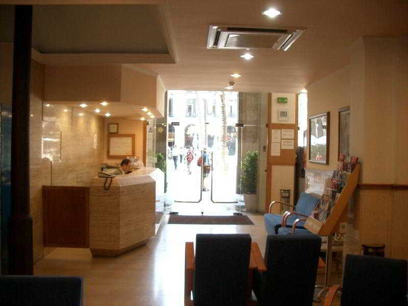 Roma Reial Hotel Barcelona Dalaman gambar