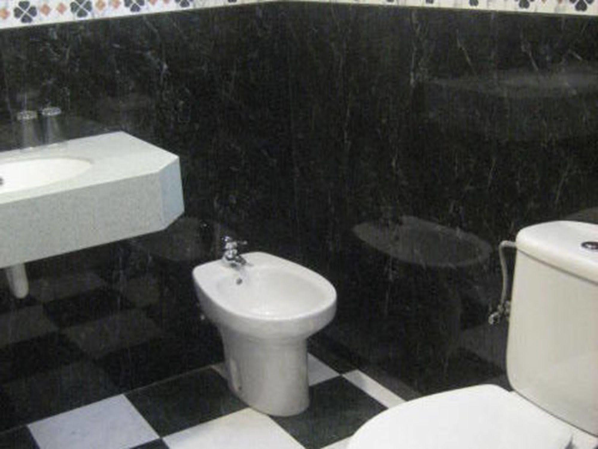 Roma Reial Hotel Barcelona Luaran gambar