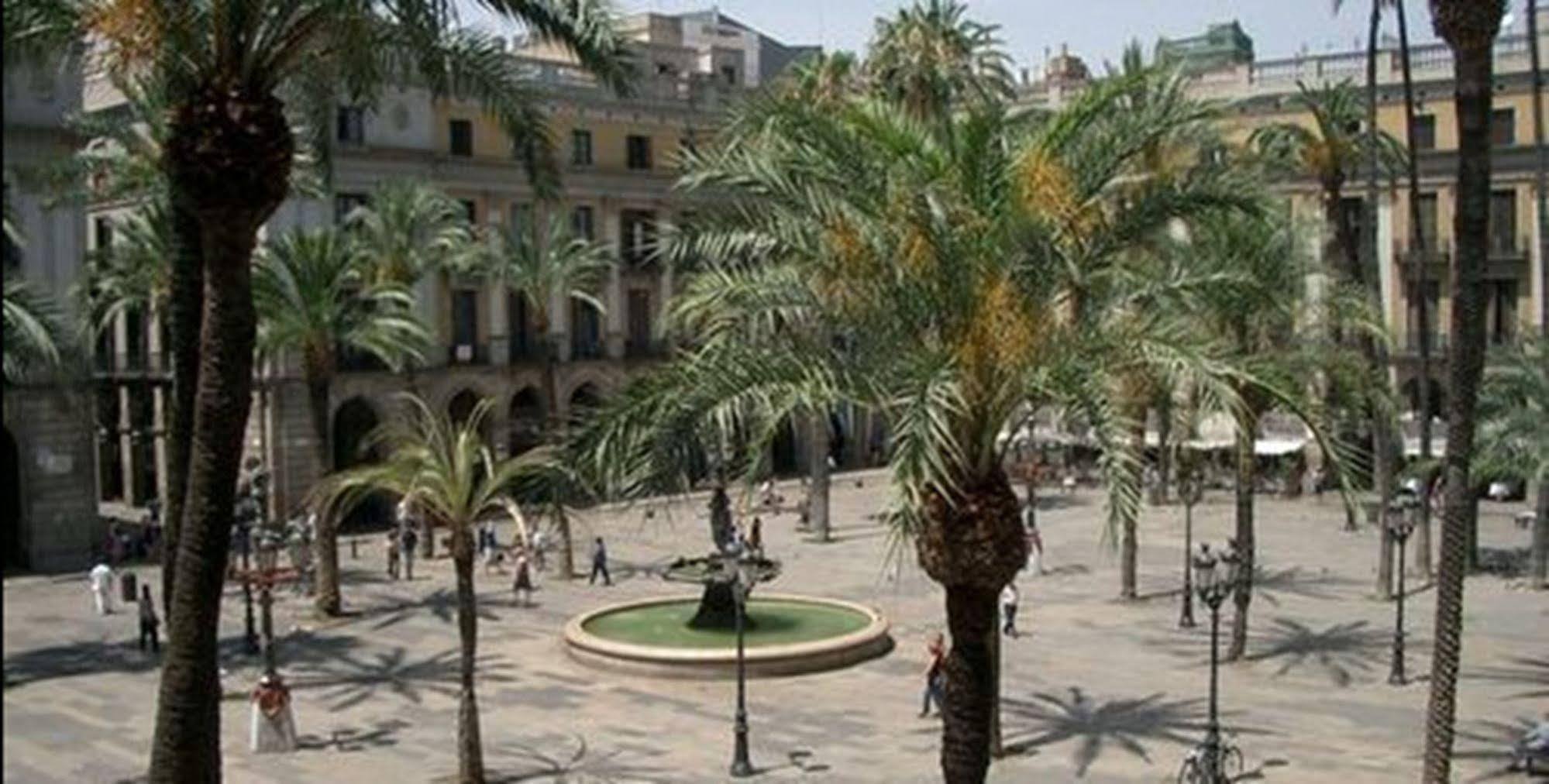 Roma Reial Hotel Barcelona Luaran gambar